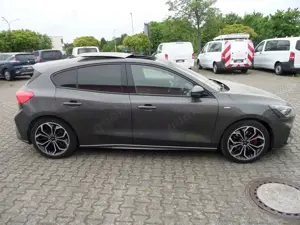 Ford Focus ST-Line X+PanoSD+Kamera+LED+ACC+Navi+digital Tacho