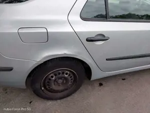 Renault Laguna 1.6 16V Bild 3