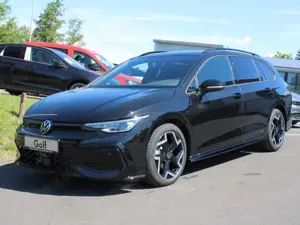 Volkswagen Golf Variant VIII 2.0 TDI R-Line Black -AHK-KAMERA-WINTER-