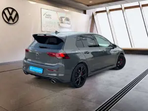 Volkswagen Golf GTI Clubsport 2.0TSI DSG LED NAVI ACC 19''  REAR VIEW Bild 5