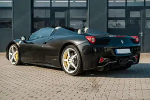 Ferrari 458 Italia Spider*Lift*AFS*HiFi*Mwst.*MIETKAUF* Bild 2