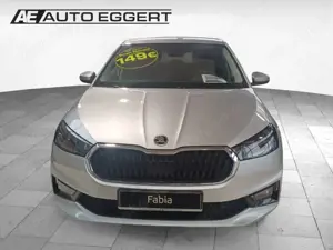 Skoda Fabia Essence 1,0 TSI Sperrdiff. DAB SHZ Notbremsass. PD Bild 3