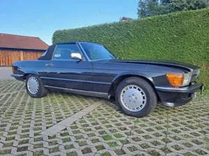 Mercedes-Benz SL 300 R 107