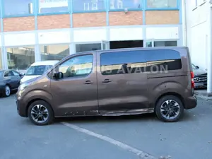 Opel Zafira Life Innovation M*8-SITZE~PANO~XEN~LEDER Bild 2