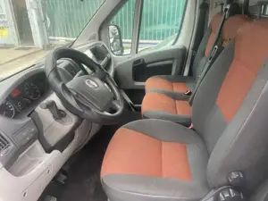Fiat Ducato Kasten 2,2 TD 30 100 TÜV+SERVICE NEU !!! Bild 5