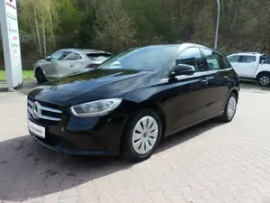 Mercedes-Benz B 180 *1.3*AHK*SHZ*LED*Navi*USB*Klimaauto*PDC*ZV