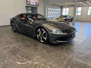 Ferrari 12 Cilindri Spider + Lifting