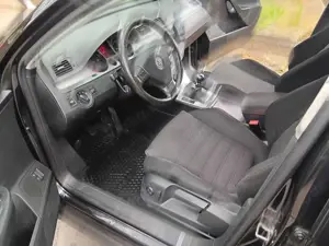 Volkswagen Passat Variant Passat Variant 2.0 TDI DPF Sportline Bild 4