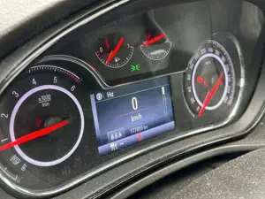 Opel Insignia Edition NAVI XENON ACC SCHIEBEDACH Bild 3