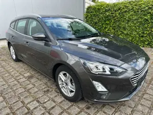 Ford Focus Focus 1,5 EcoBlue 88kW Cool Connect Turnier LED Bild 4