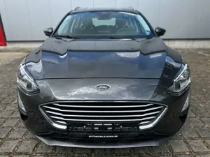 Ford Focus Focus 1,5 EcoBlue 88kW Cool Connect Turnier LED Bild 2