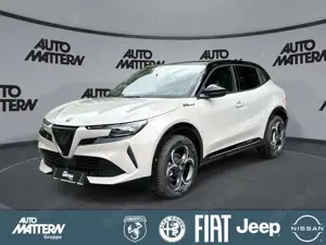 Alfa Romeo Junior 1.2 VGT Ibrida Sport-Speciale +Tech-Paket