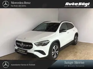 Mercedes-Benz GLA 250 GLA 250 4MATIC Progressive/AHK/Keyless-Go/Autom.