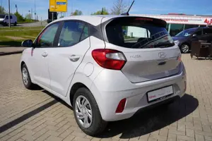 Hyundai i10 1.0 Navi Kamera Tempomat Bild 4