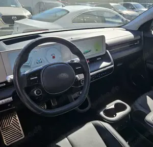 Hyundai IONIQ 5 72,6 kWh 4WD Uniq+Relax-Paket Bild 4
