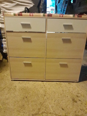 Schuhschrank