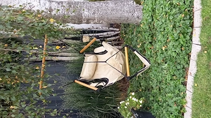 Hängesessel Hängestuhl mit Fußstütze und Flaschenhalter 