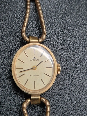 Vintage Damen-Armbanduhr ARCTOS 17 Rubis 