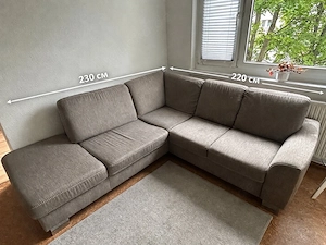 Ecksofa in gutem Zustand 230x220 