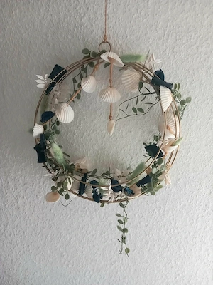 Besonderer maritimer Kranz, Türkranz mit Muscheln und Trockenblumen