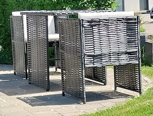 Tisch mit Stühle für Garten ,Balkon u.s.w