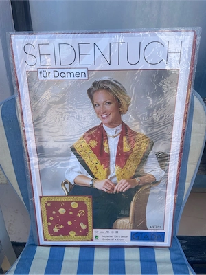 Neues Seidentuch von Giada, 100% Seide, OVP, rot