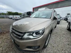 Volkswagen Tiguan SportStyle 2.0*KAMERA*BI-XENON*NAVI*TOP ZUSTAND Bild 2