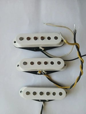 FENDER Stratocaster Texas Special Set.