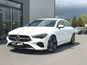 Mercedes-Benz Others CLA 200 Shooting Brake Progressive Line Edition