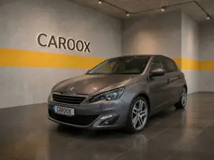 Peugeot 308 1.2 e-THP Allure SZH