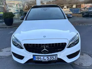 Mercedes-Benz C 200 4 Matic AMG LINE