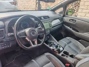 Nissan Leaf 40 kWh Tekna 360° Wärmepumpe Bose