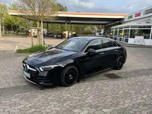 Mercedes-Benz A 250 Limousine AMG Line - Teilleder - Scheckheft -