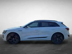 Audi Q8 55 e-tron quattro S line NaviPlus Matrix Pano 2... Bild 4