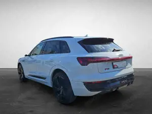 Audi Q8 55 e-tron quattro S line NaviPlus Matrix Pano 2... Bild 5