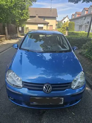 Volkswagen Golf 1.6 Automatik Trendline
