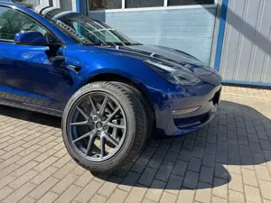 Tesla Model 3 Long Range Dual AWD + EAP + 8fachbereift Bild 3