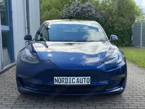 Tesla Model 3 Long Range Dual AWD + EAP + 8fachbereift Bild 4