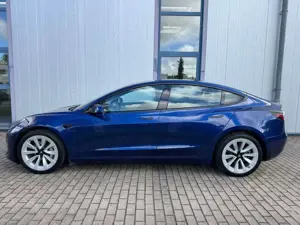 Tesla Model 3 Long Range Dual AWD + EAP + 8fachbereift Bild 5