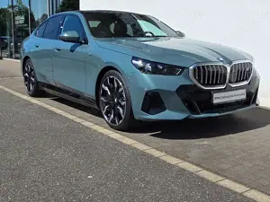 BMW i5 xDrive40 M Sportpaket*Pano*AHK*DAPro*PAPro*