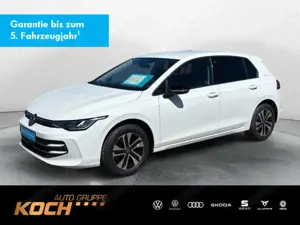 Volkswagen Golf VIII 1.5eTSI Energy  DSG AHK LED Kamera