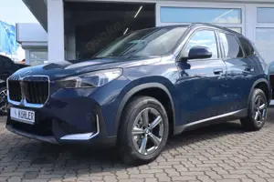 BMW X1 sDrive18i  AHK/Komfortzugang/LHZ/LED/SHZ