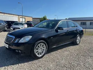 Mercedes-Benz E 220 E220 CDI Limousine +AUTOMATIK+NAVI+PDC+TEMPO+