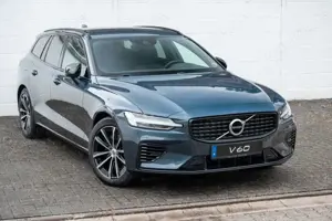 Volvo V60 T8 AWD R-Design Recharge Plug-In Hybrid