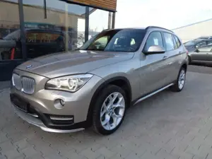 BMW X1 18 i sDrive°X-Line°Vollleder°Bi-Xenon°Pdc°Shz