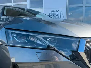 Skoda Octavia Combi 2.0 TDI DSG Selection AHK 5 JGAR Bild 3