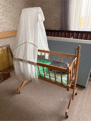 Kinderwiege aus Holz Stubenwagen Babywiege Kinder Baby Wiege