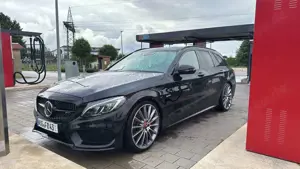 Mercedes-Benz C 400 4Matic T 9G-TRONIC AMG Line