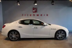 Maserati Ghibli 3.0 V6 Gran Lusso*Facelift"Zegna"*20"Alu*BRD Fzg*