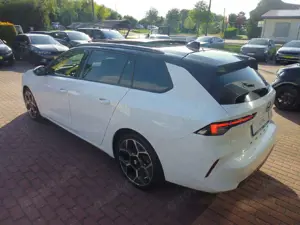 Opel Astra Ultimate Bild 3